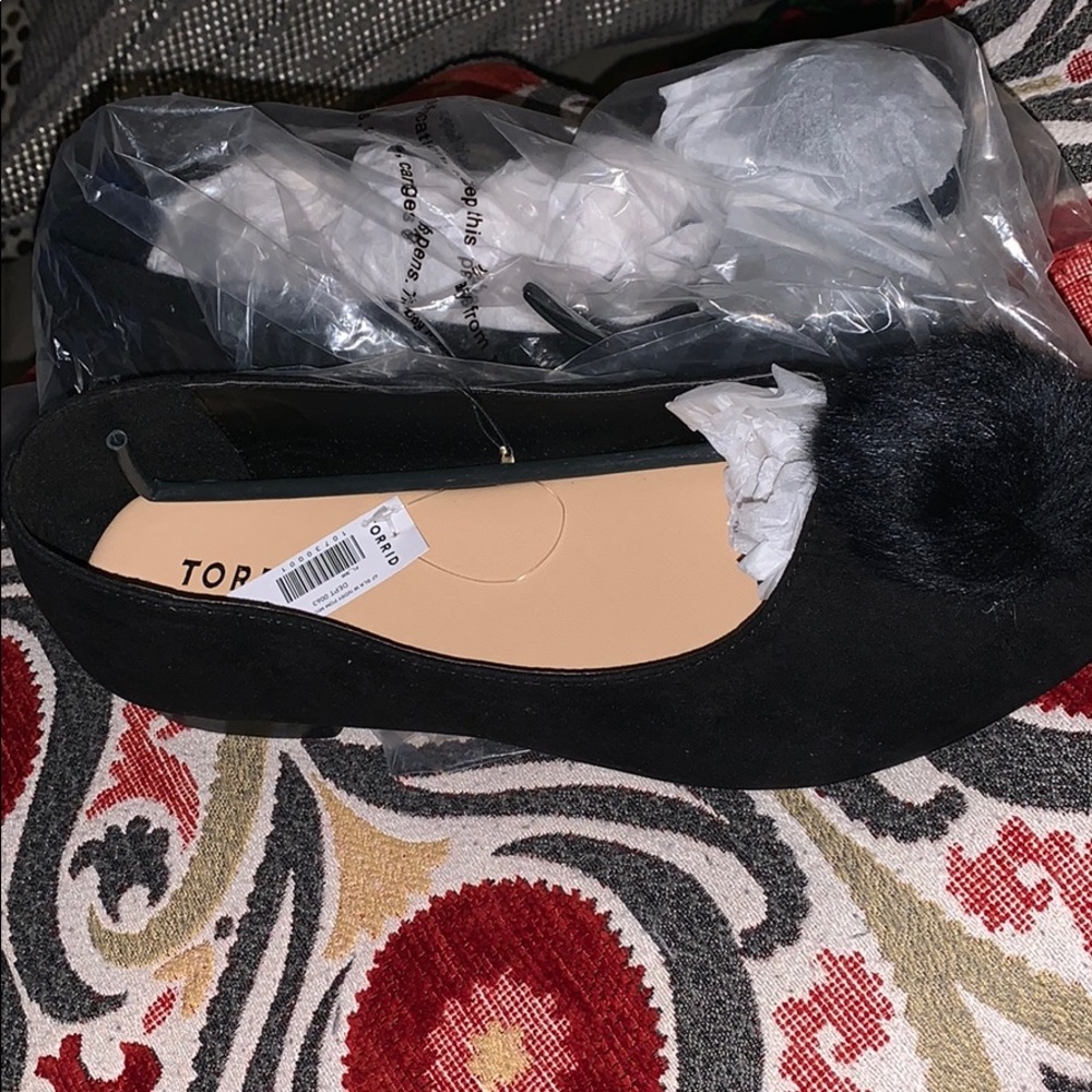 Black flats